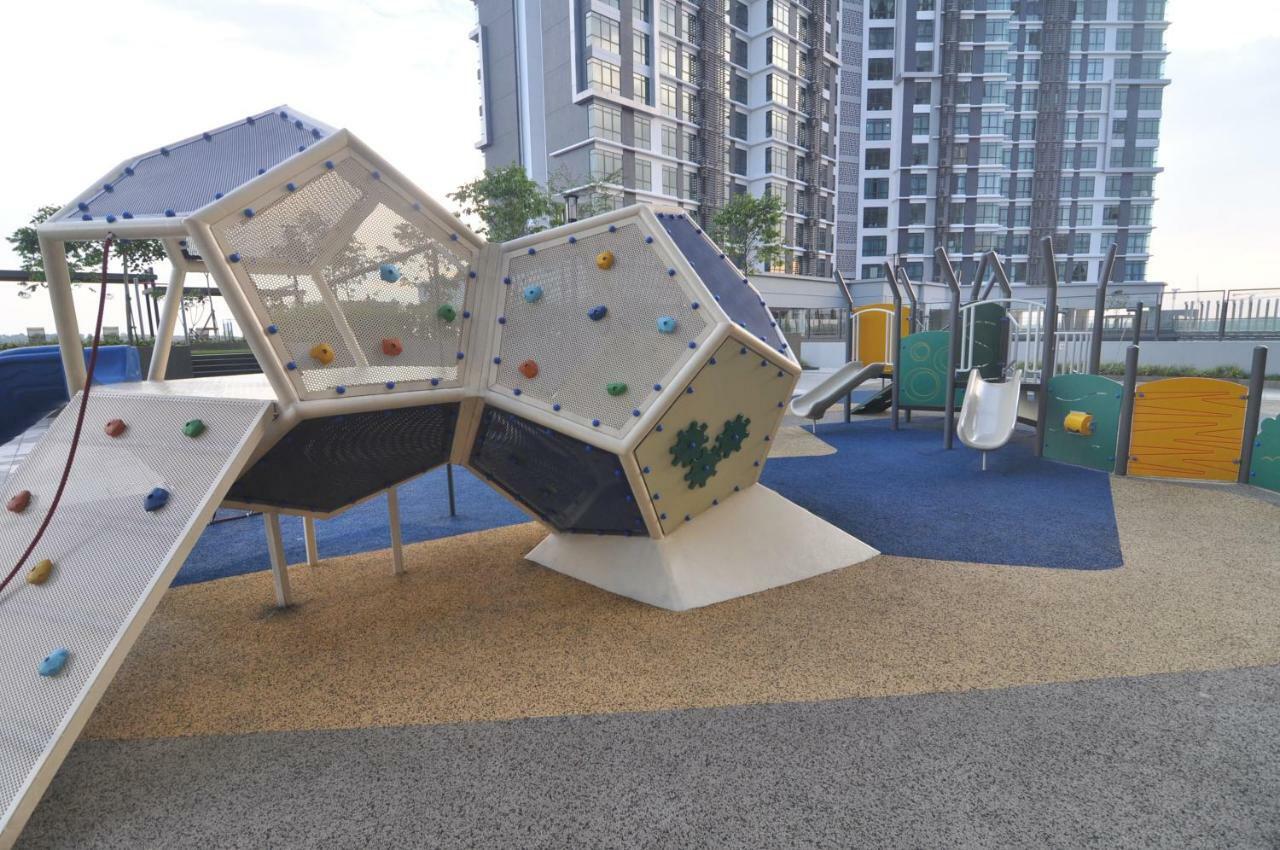Kenwingston Square Garden By Idealhub Cyberjaya Extérieur photo