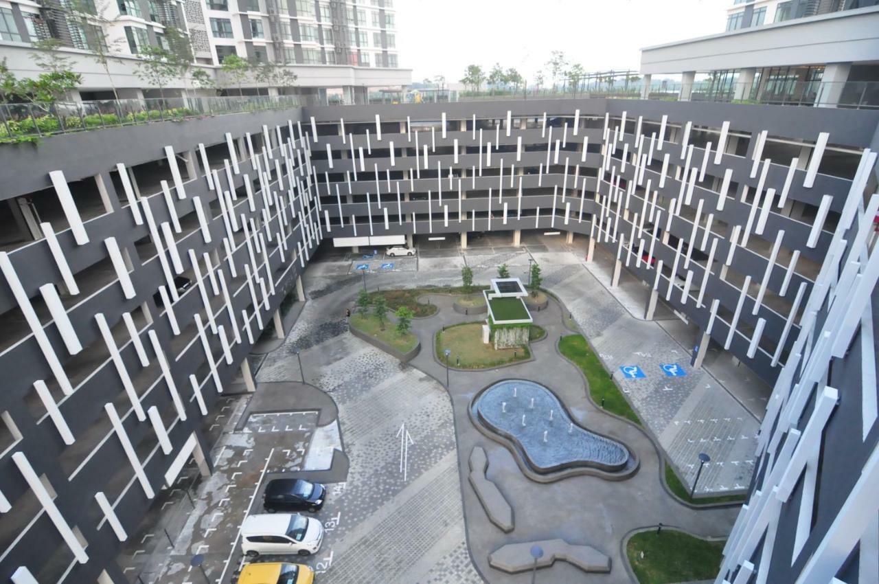 Kenwingston Square Garden By Idealhub Cyberjaya Extérieur photo
