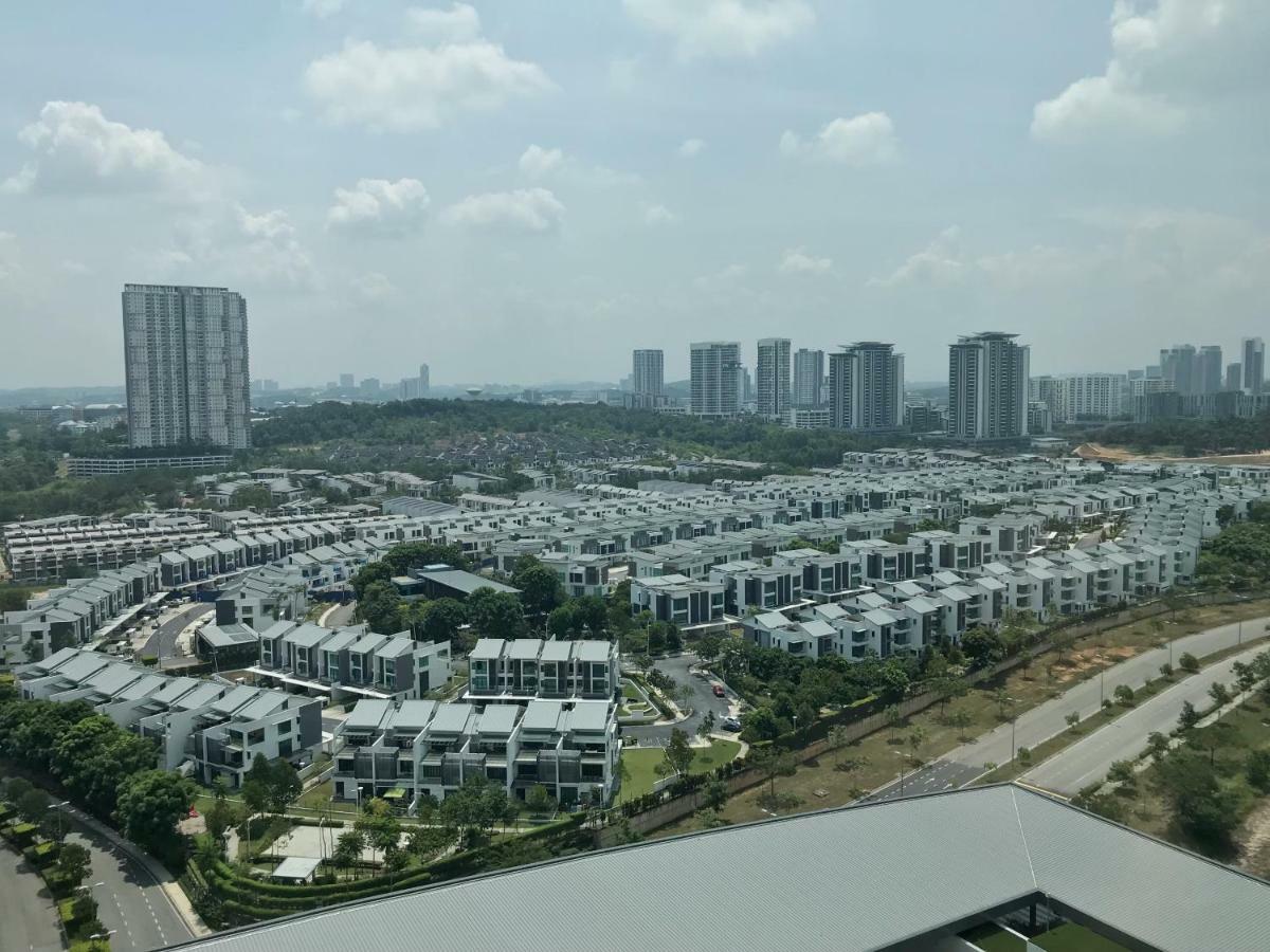 Kenwingston Square Garden By Idealhub Cyberjaya Extérieur photo